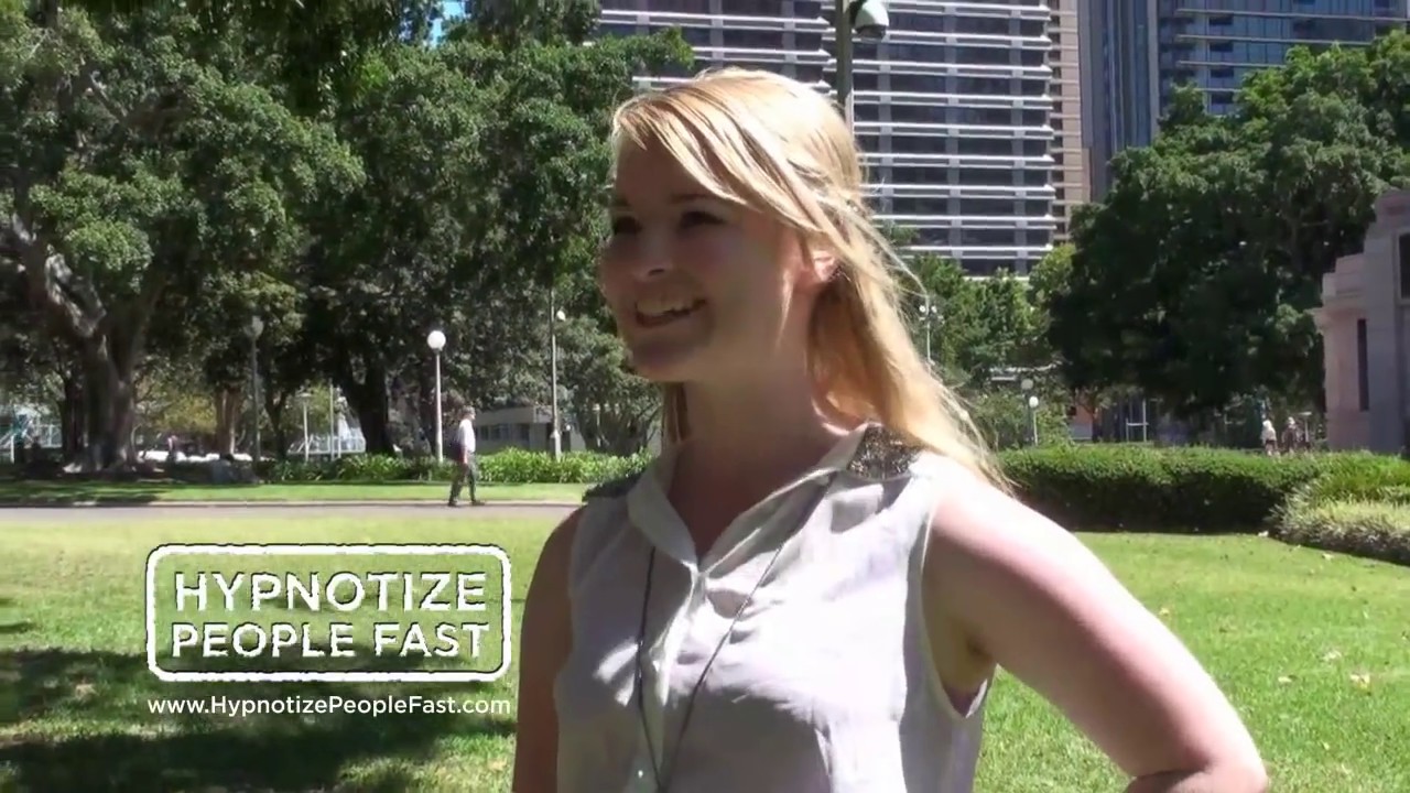 Fast Hypnosis - How To Hypnotize Someone (Full Clip)
