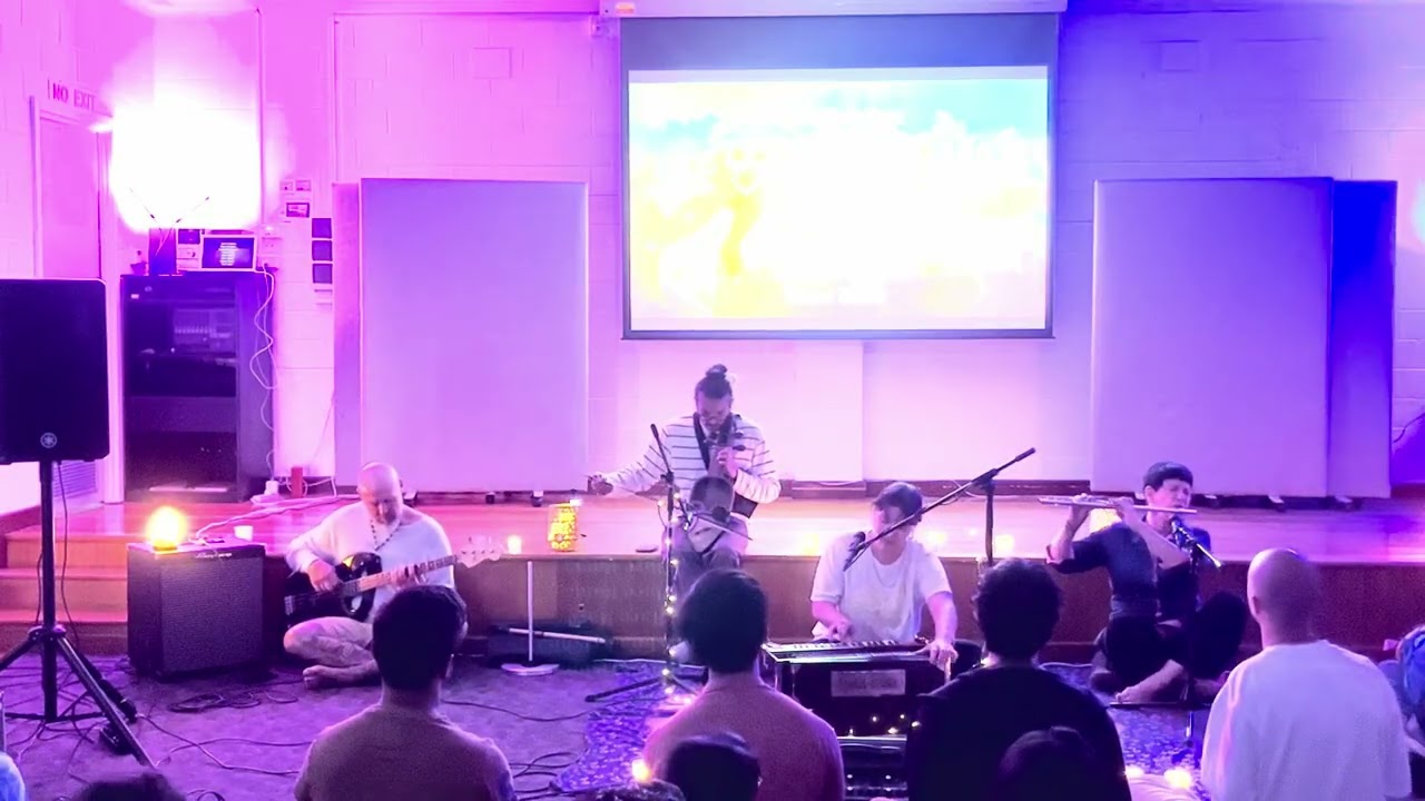 Radhika’s sweetest mantra | the Kirtan Room | Malbourne mantras 