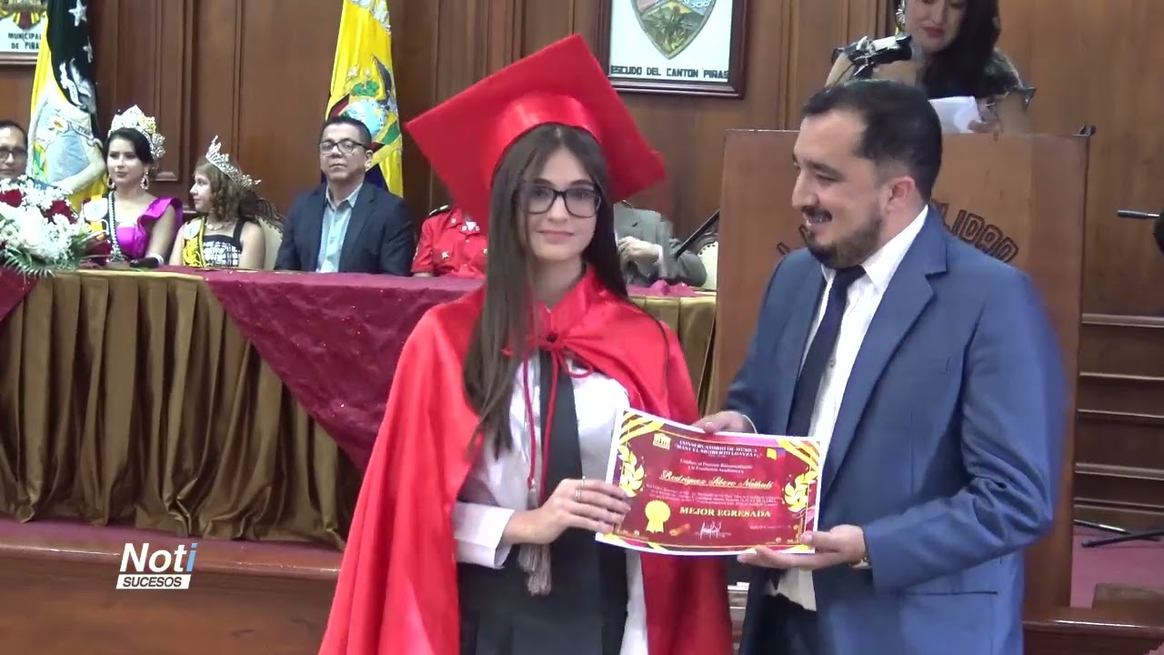 Investidura de Bachilleres del Conservatorio de Música Manuel Sgiberto Loayza Gallardo