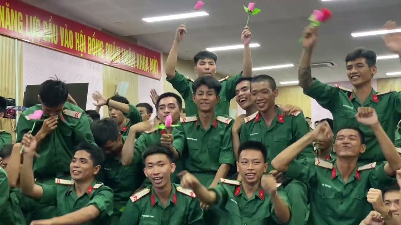 Mình Về Bên Nhau Giựt Cùng Các Chú Bộ Đội - Em Mơ Làm Cô Dâu | Võ Lê Mi Live Tại Trung Đoàn 320 |