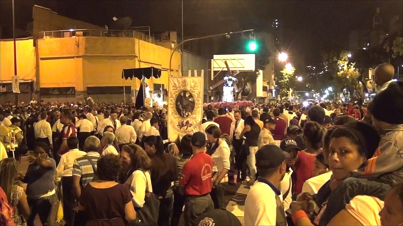 Procesión del Nazareno de San Pablo 27-03-2013 Basílica de Santa Teresa.