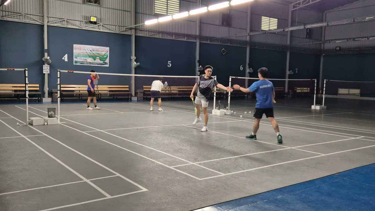 Siêu dị nhân #badminton #sports 