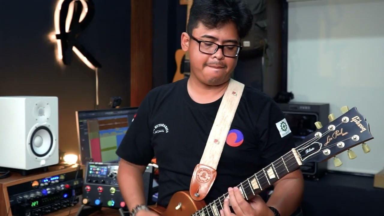Paramore - MISERY BUSSINESS Guitar Cover by Anima Musica