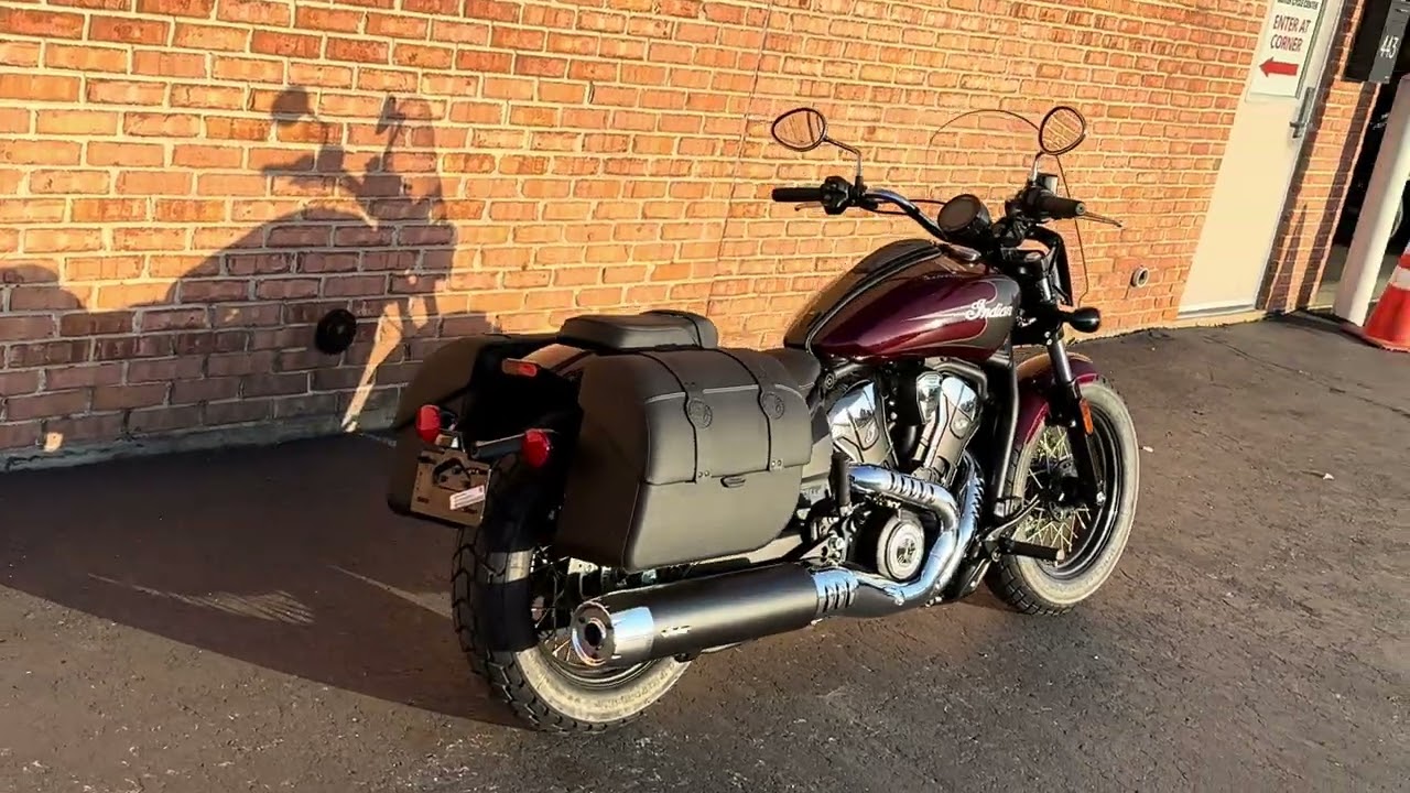 Indian Super Scout Limited + Tech 2025 burgundy I02826U