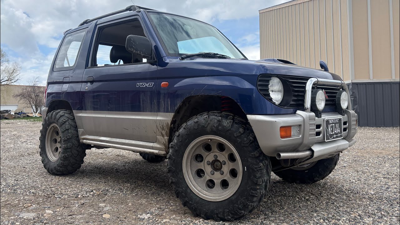 Lift kit and SxS tires on the Pajero Mini!