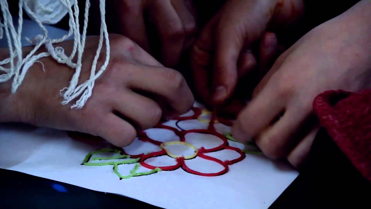 Meet Razan, young volunteer at a UNICEF child friendly space for Syrian children