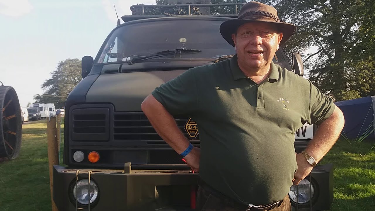 Simon (2E0MRS) with the Plessey Vixen Electronic Warfare unit
