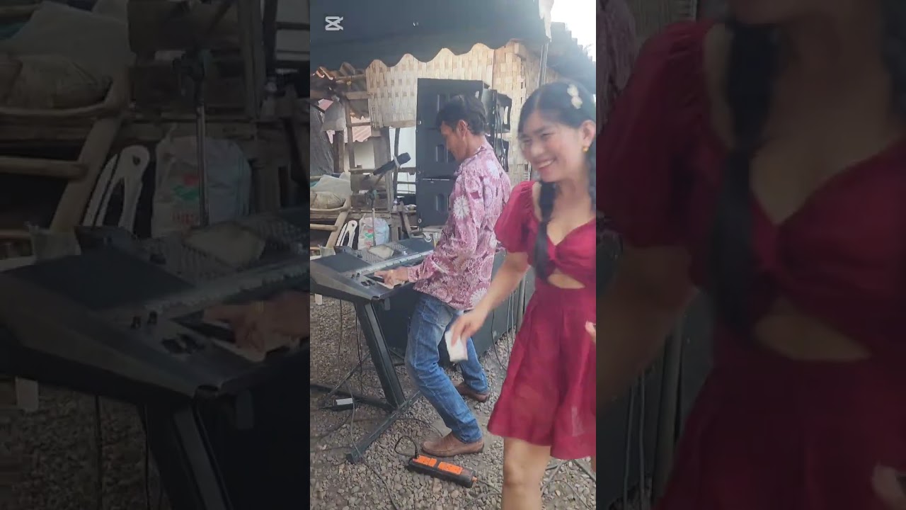 ມານະແຕງ