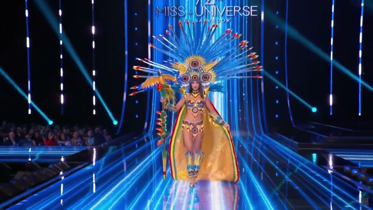 🇧🇴National Costume de Bolivia - Stefany RiveroCortes&iacute;a de Miss Universe.