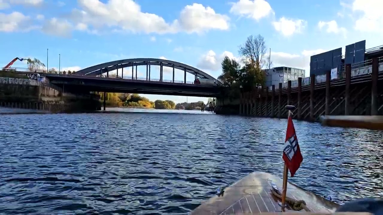 Brooktorhafen - Ericusgraben - Oberhafen - Oberhafenkanal - Norderelbe.