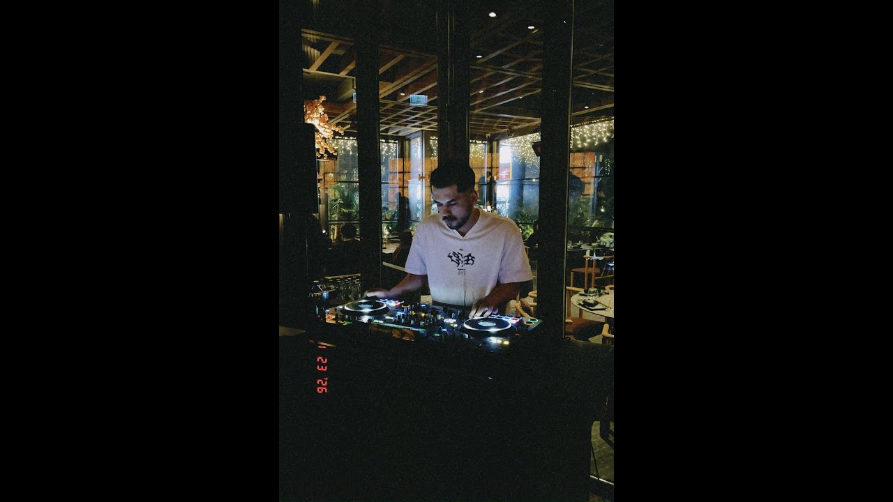 Ethnic // Deep House set at a sushi restaurant.