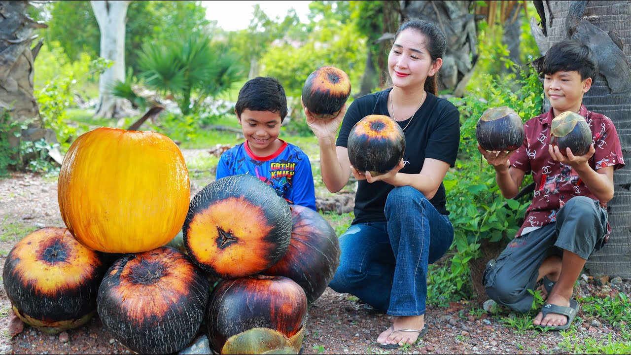 Bring ripe Palm fruit home for cake | How to eat palm fruit | Palm fruit cake in my homeland