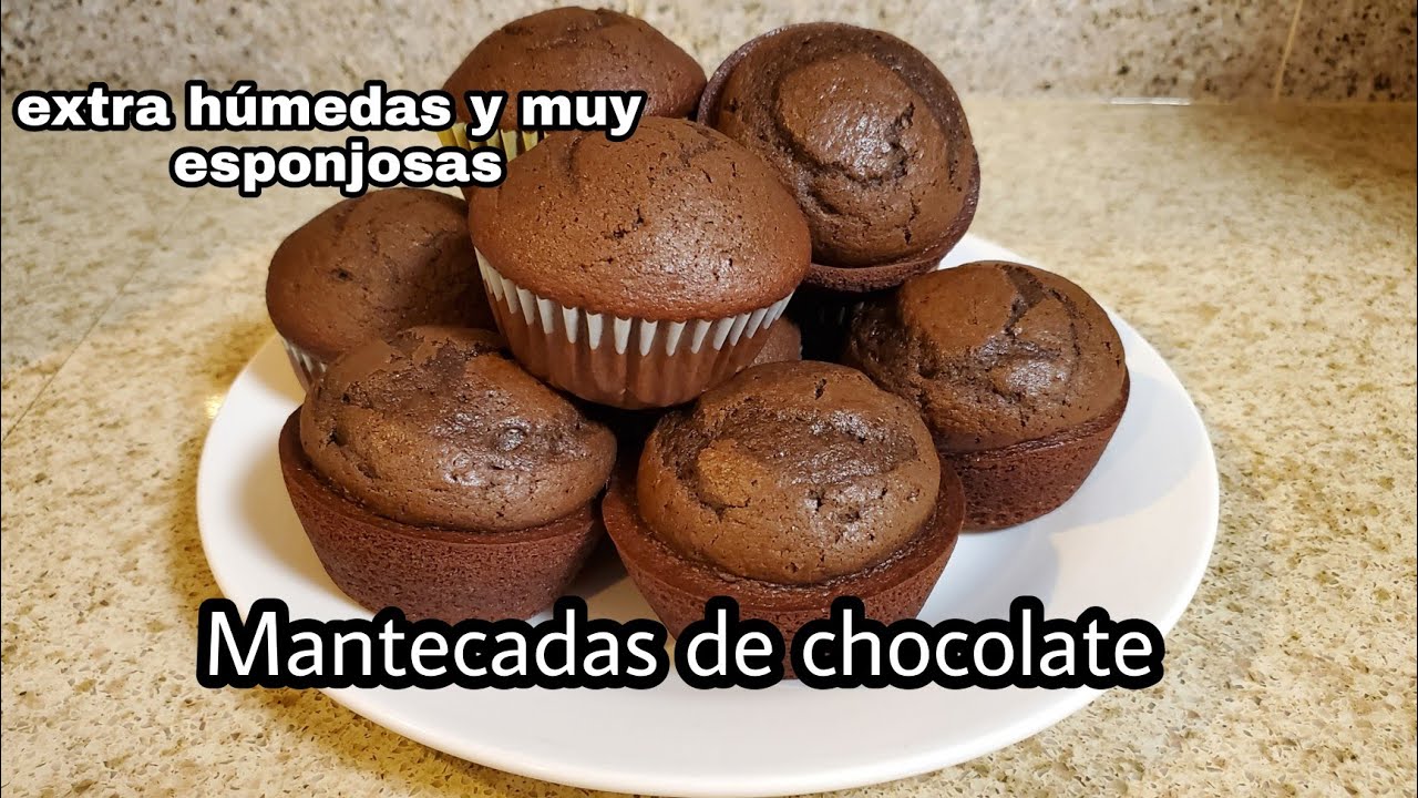 mantecadas de chocolate extra humedos y suaves, super esponjosas