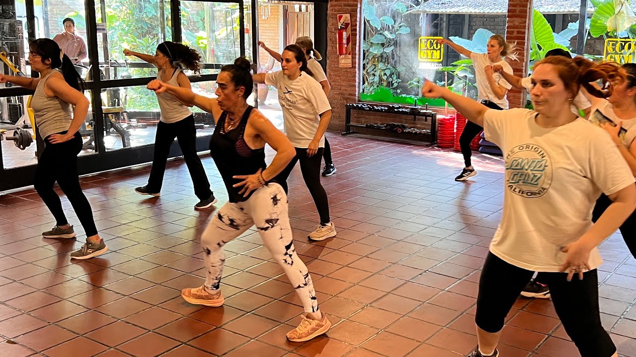 SI TE GUSTA ENTRENAR NO TE PODES PERDER ESTA CLASE AEROBICA
