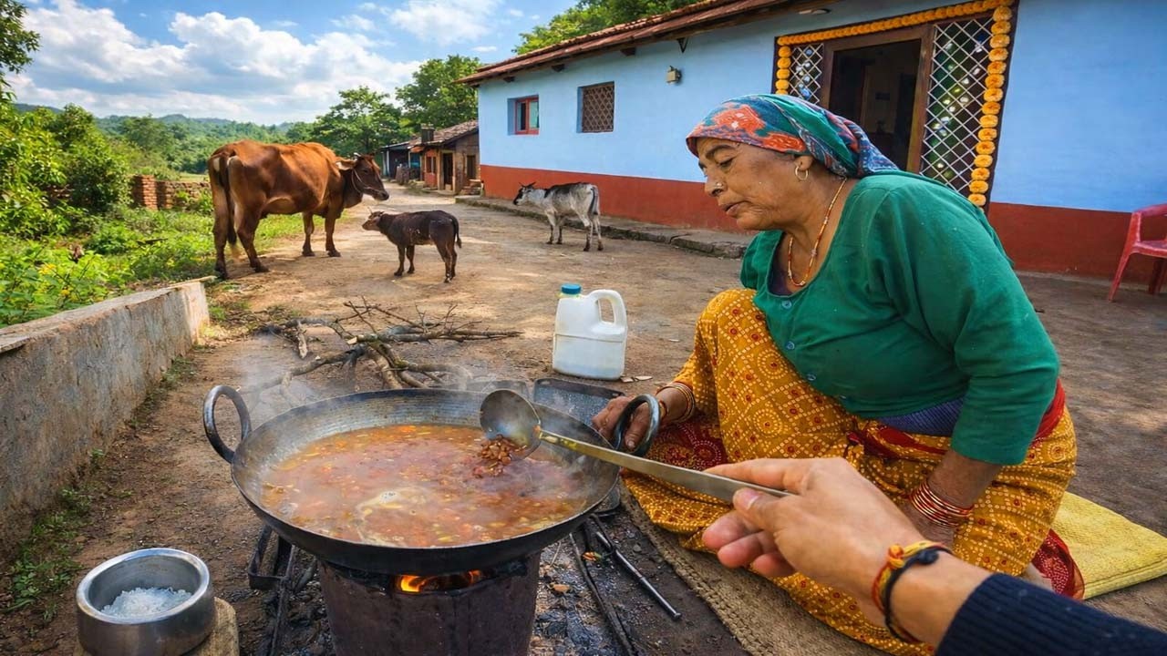 Mom Outdoor Kitchen In Village 🥰