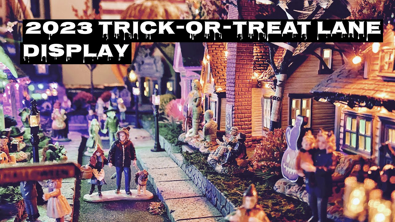 2023 Trick-or-Treat Lane Display