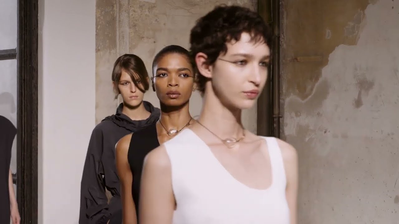 Mame Kurogouchi Presents Her New Spring/Summer 2025 Collection: Katachi