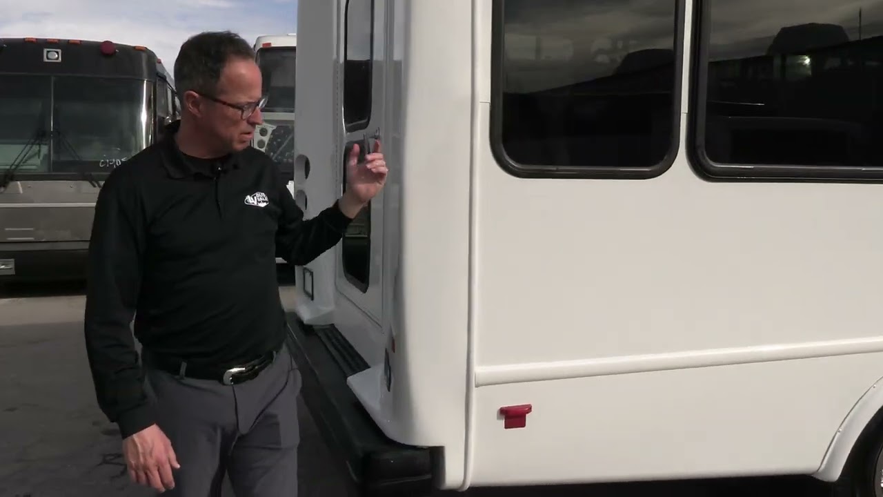 2018 Starcraft Lift Equipped Shuttle Bus S38701