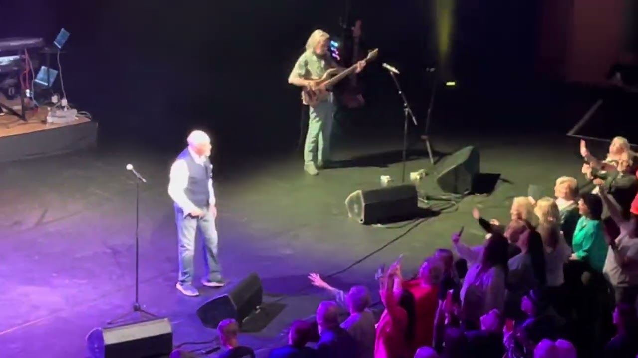 David Essex “ Hold Me Close “ The Helix, Dublin November 9th 2025.