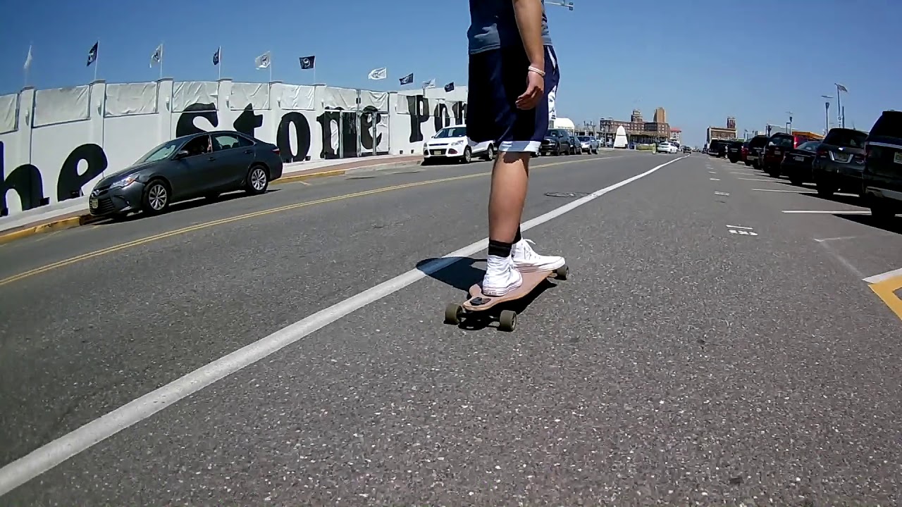 Cruisin' - Arbor Skateboards/Globe Skateboards