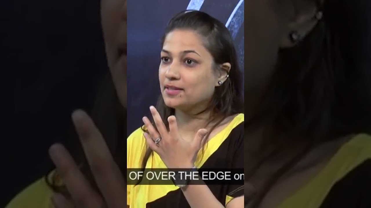 Mujhey Laga Apko Jadu Ka Illm Hai! #waqarzaka #htv #overtheedge #interview