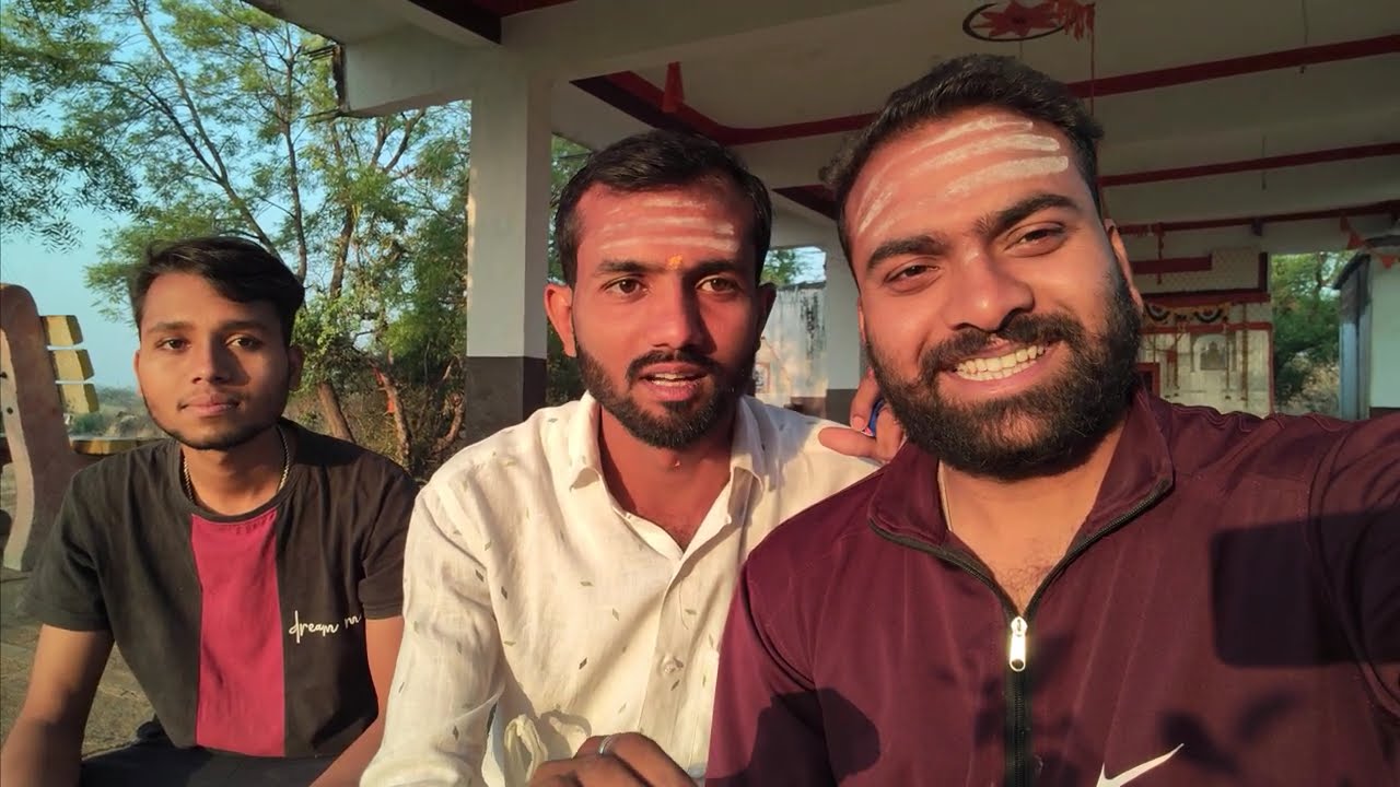 “Welcome back to my daily life vlog… let’s see what happens today!”..