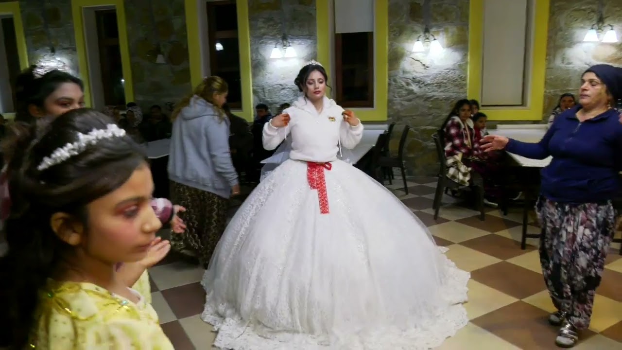 Selin ile Cemal salon 1