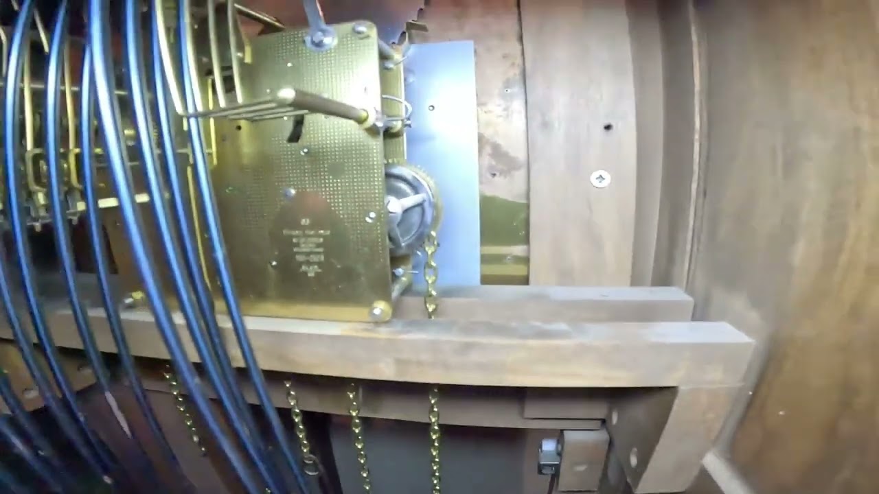 How to put a chain back into a grandfather weight drive clock