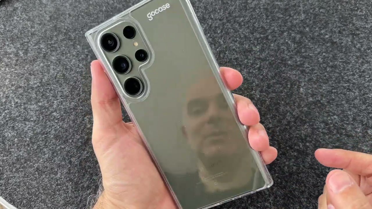 Galaxy S23 Ultra com capinha nova da GoCase