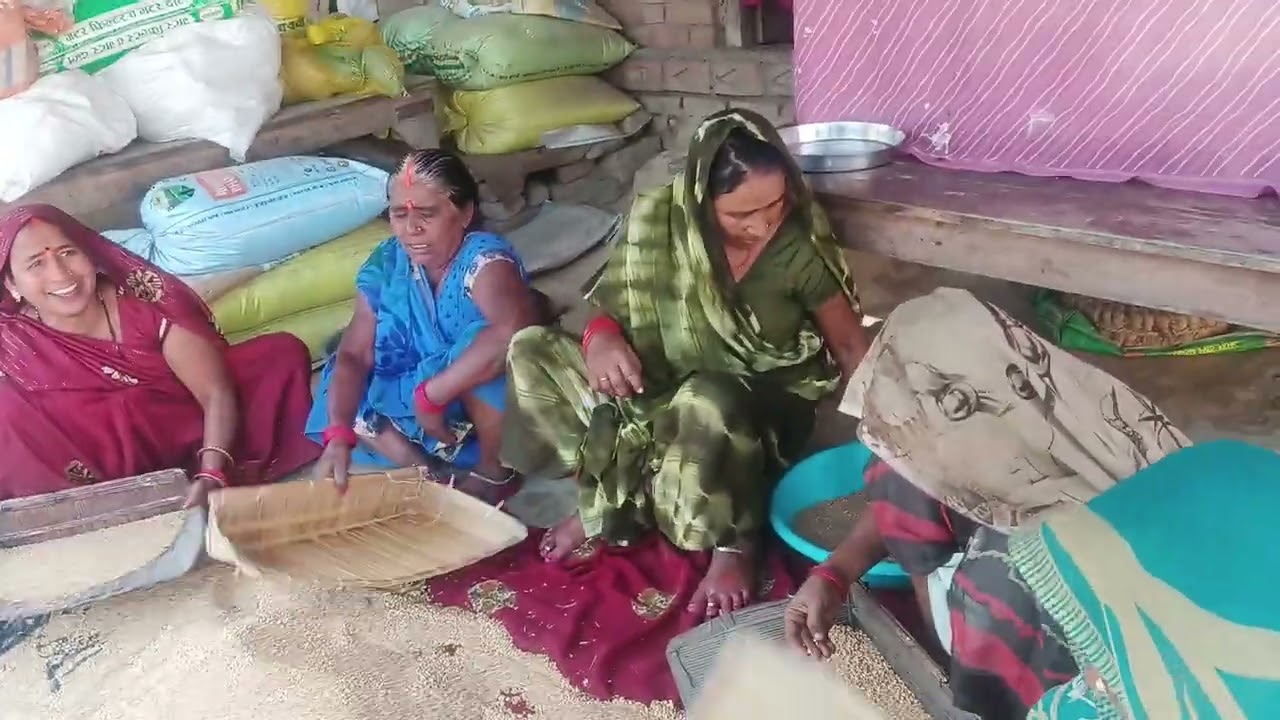 पचरा गीत #मैया मोरी उतरन भारी फुलवरिया ट्रेंडिंग हस् #वायरल ♥️ सरिता चौधरी ♥️