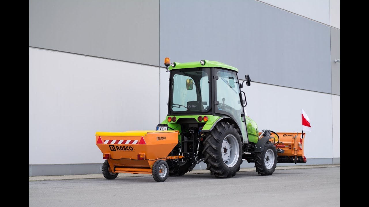 MINI towed spreader - Winter Road Maintenance - RASCO