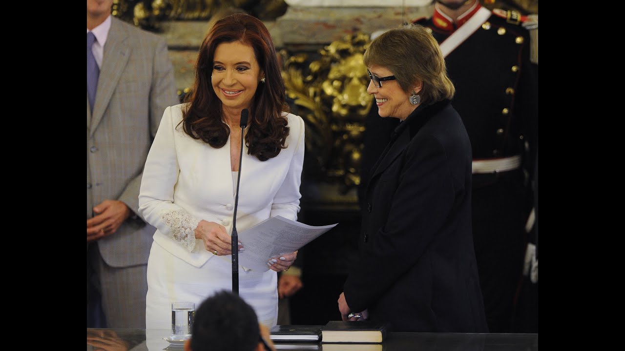 07 de MAY. Teresa Parodi juró como Ministra de Cultura. Cristina Fernández
