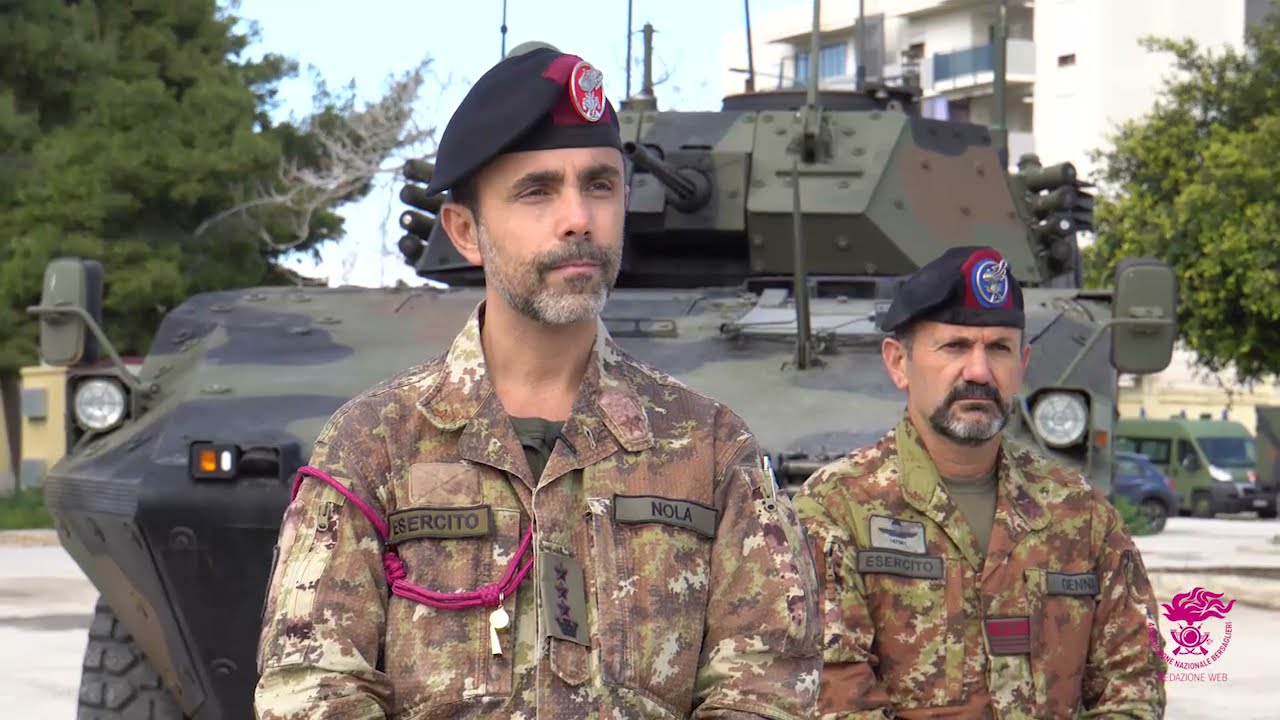 𝐈𝐧𝐭𝐞𝐫𝐯𝐢𝐬𝐭𝐚 𝐚𝐥 𝐂𝐨𝐦𝐚𝐧𝐝𝐚𝐧𝐭𝐞 𝐝𝐞𝐥 