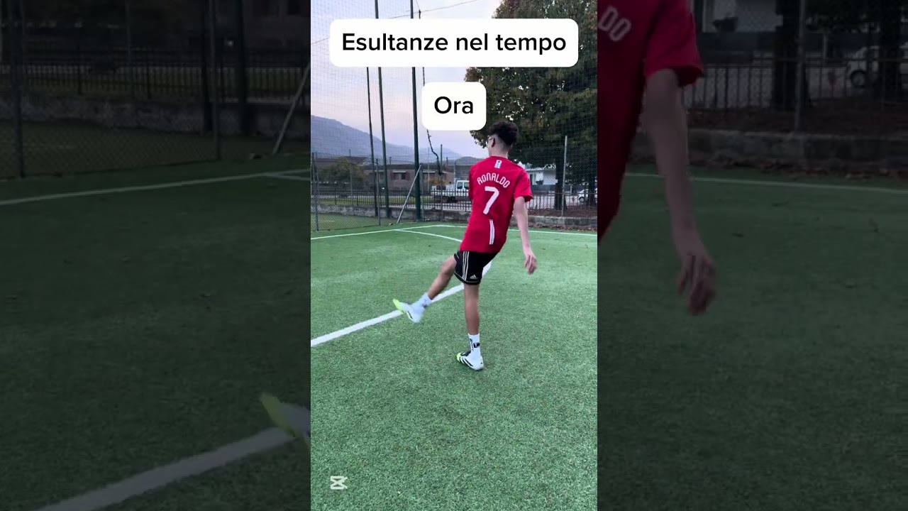 10 anni di esultanze😂 #calcio #football #soccer #viral #skills #foryou #perte