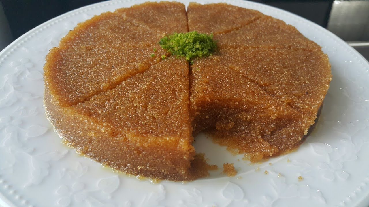 ŞERBETİ KAYNATILMAYAN TAM ÖLÇÜLÜ İRMİK HELVASI 👌