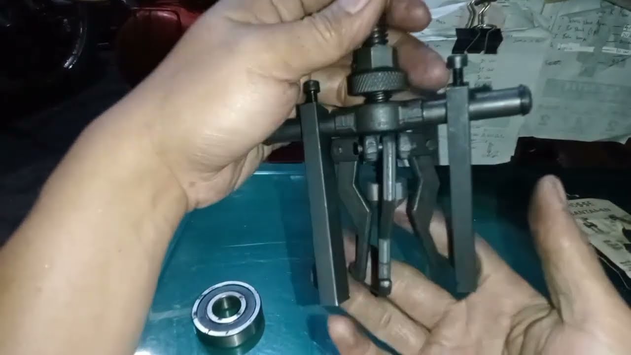 review Treker Cabut Buka Bearing Motor