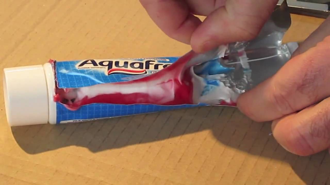 Aquafresh Stripes