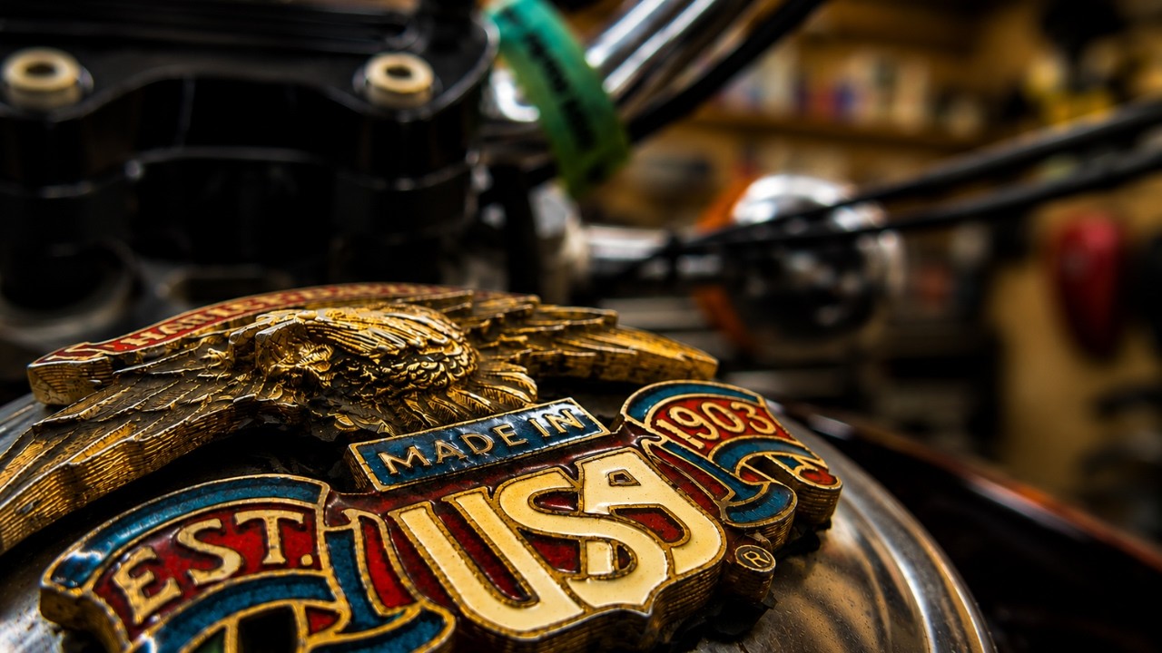 Building a Survivor From a Barn Find Harley