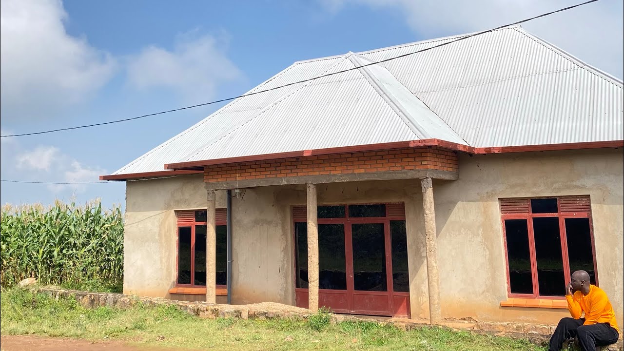 Inzu Igurishwa ku Ruyenzi/gihara kubindi bisobanuro tel:+250785446766