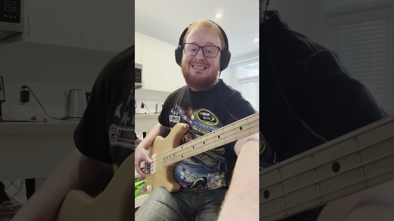 Sabrina Carpenter- Please Please Please (Bass Cover)