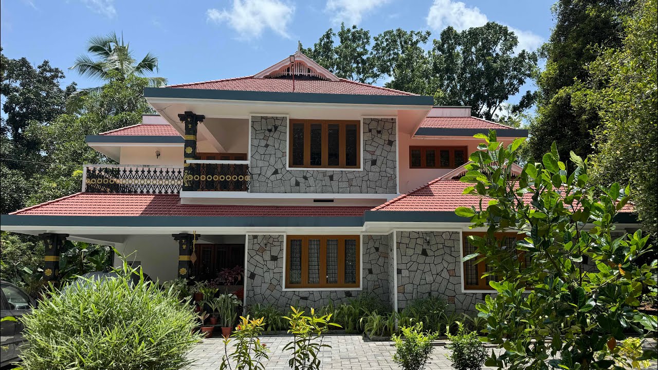 Used House for Sale in Ernakulam | 28 Cent, 2800 Sqft, 5 BHK | Very Urgent Sale