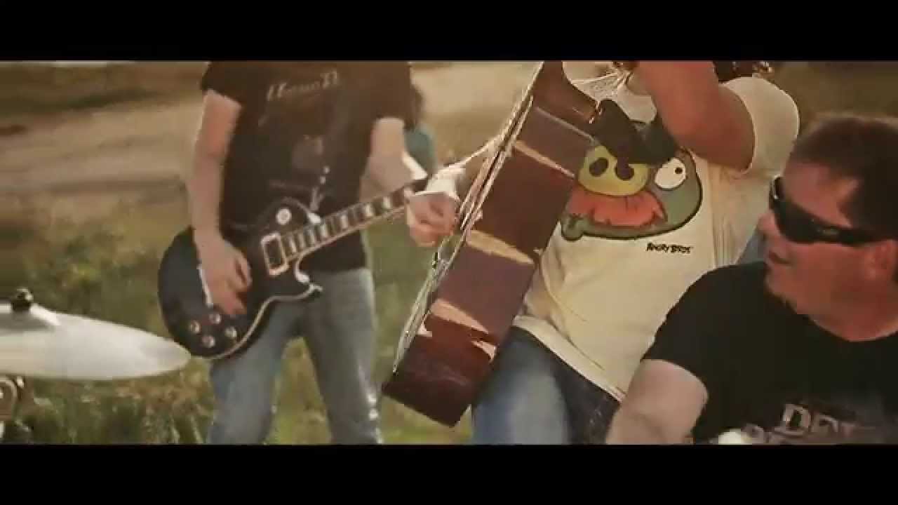 Q2o - Fla&scaron;ka (Official Video)