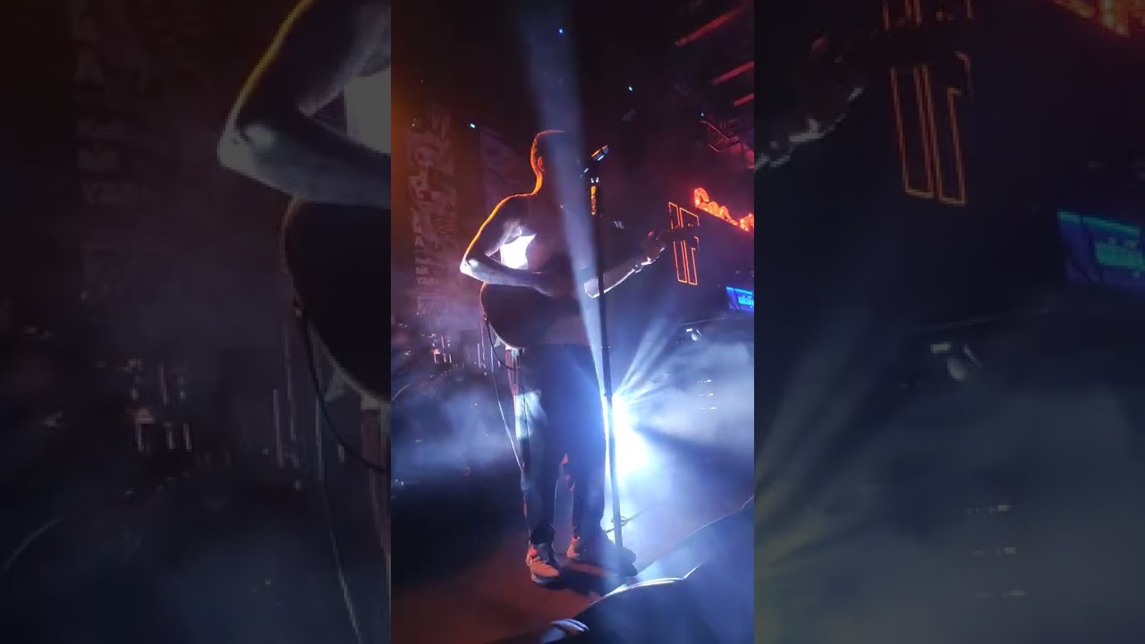 Can Bonomo - Islak, Sar Hüzünleri Başa, Engeller Büyür (Akustik)