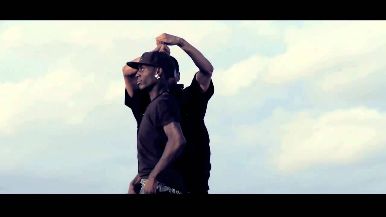 Bone Breaking & Tutting Dance Performance - THIS IS SICK!!!