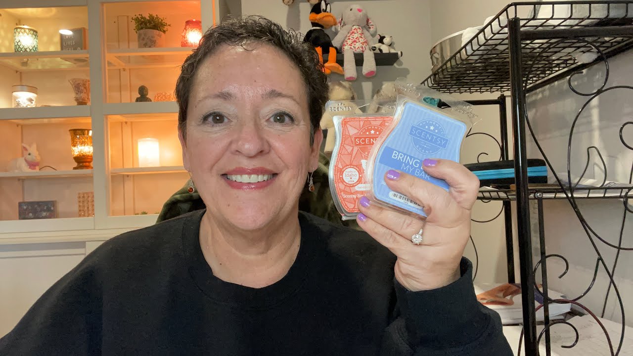Editing my SCENTSY Club