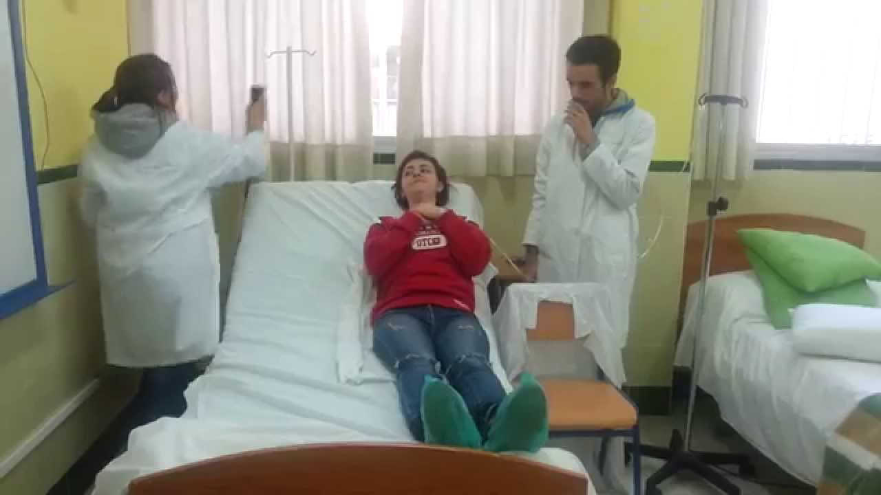 Pasar al paciente a la silla cuando no colabora.