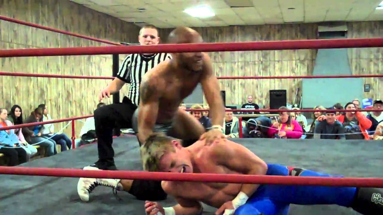 Matt Cage vs. Danny Cannon