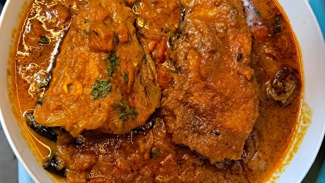 কাতলা মাছের রেসিপিKatla macher recipe ! Katla macher jhol bangali ! Puja bong kitchen