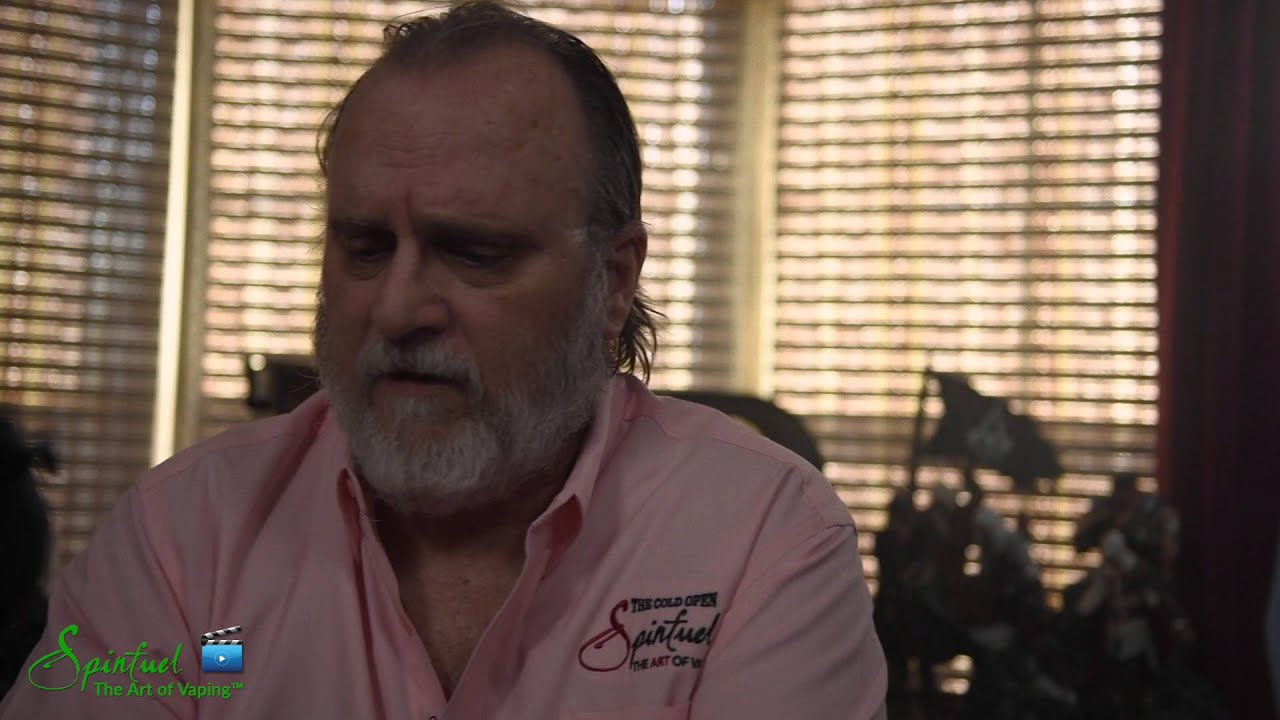 Council of Vapor  Defiant Tank Review