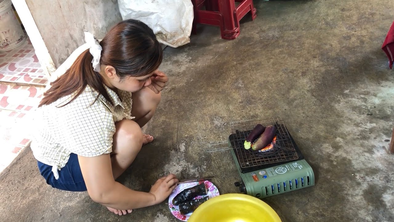 Cơm chiều với cà nướng dầm tương và vịt kho